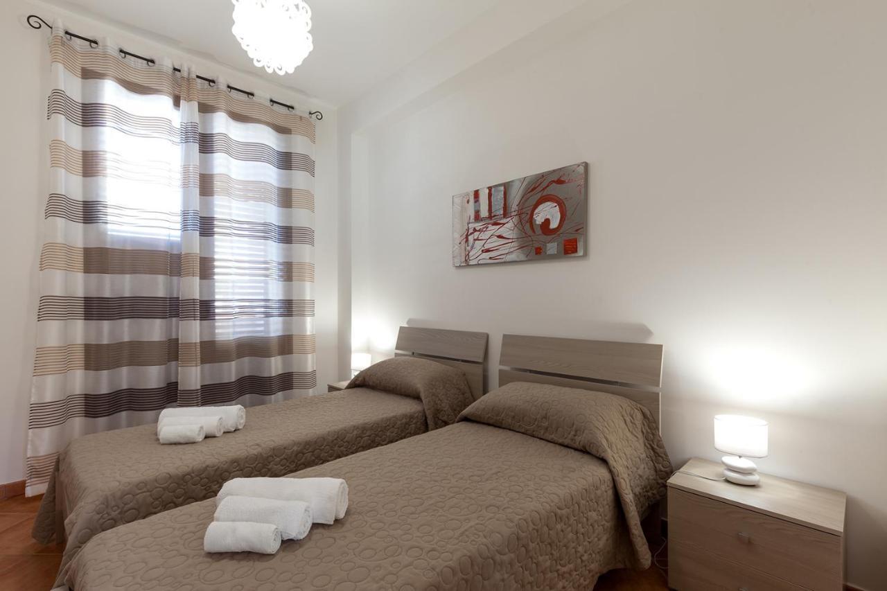 B&B Le Grotte Cinisi Esterno foto