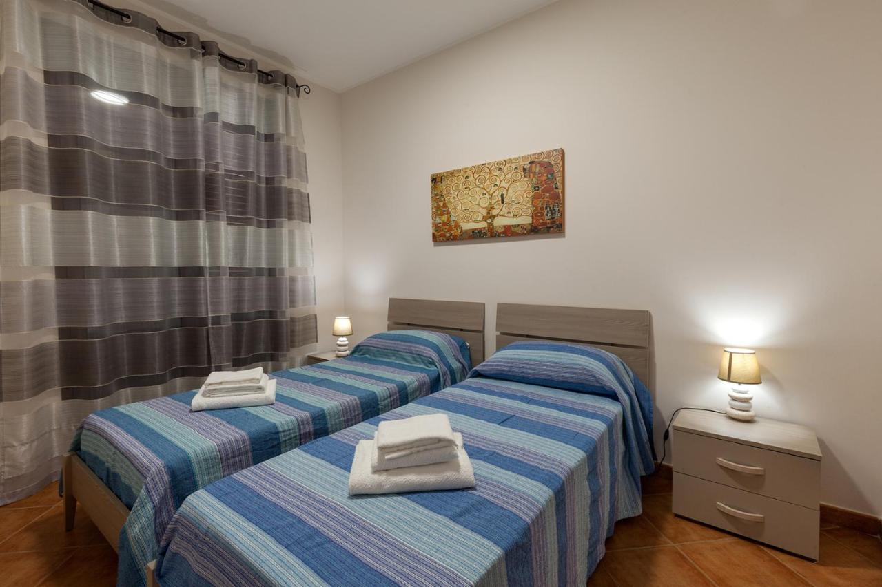 B&B Le Grotte Cinisi Esterno foto
